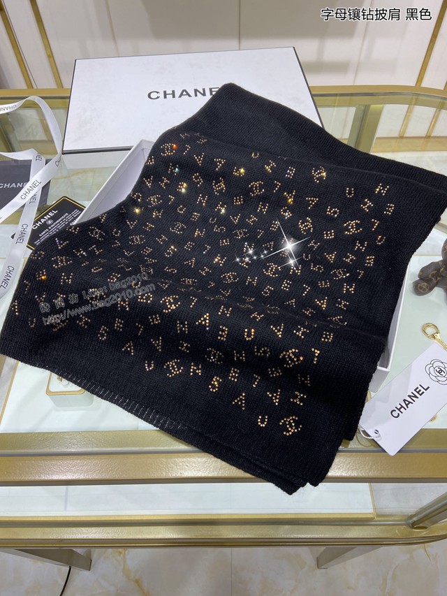 CHANEL專櫃新款網紅爆款系列女士圍巾 香奈兒秋冬專櫃字母鑲鑽披肩  mmj1424